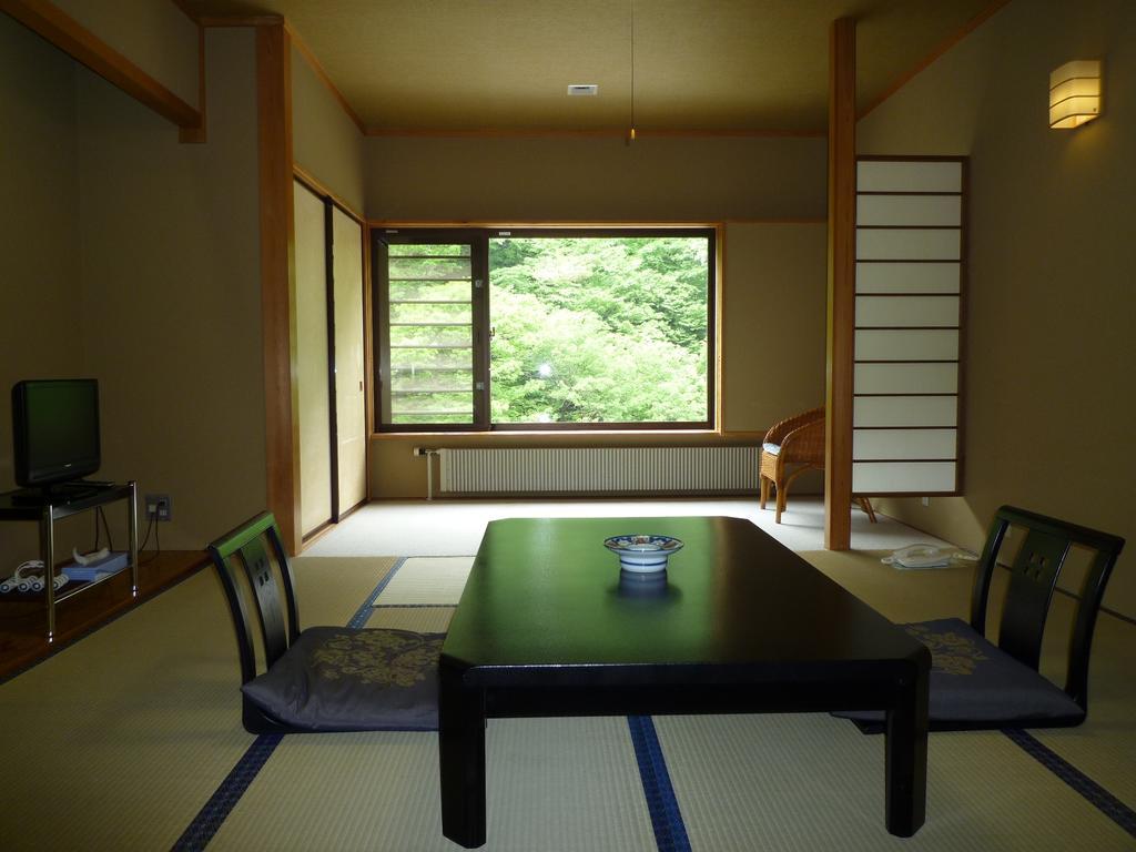 Hamaya Ryokan Nakanojo Exterior photo